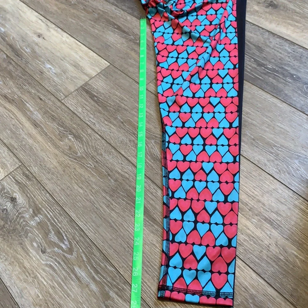 2  Pairs of TREU Athletic Leggings - Picture 8 of 8